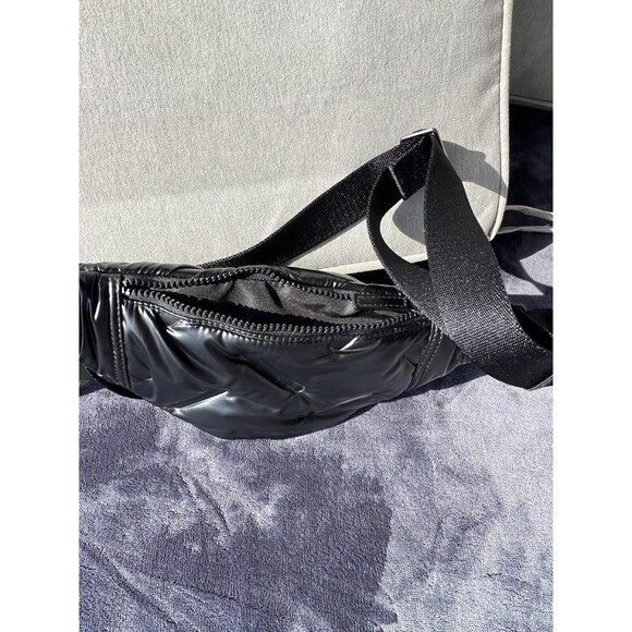 NWT Markberg Denmark Halle MBG Bum Bag Quilted Puffer Bag Medium Recycled - Picture 3 of 8